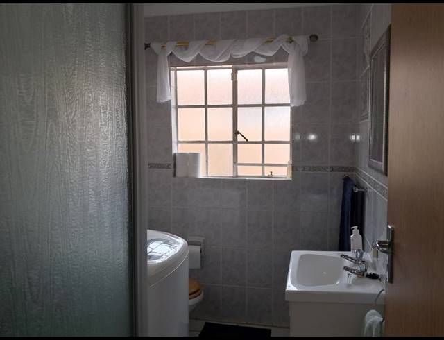 3 BEDROOM TOWNHOUSE FOR SALE IN NOORDHEUWEL